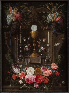 Altaarnis met de symbolen van de Eucharistie met bloemen en vruchten by Jan van Kessel the Younger