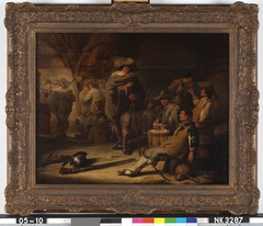 Interieur met drinkende soldaten bij kaartspel by Benjamin Gerritsz Cuyp