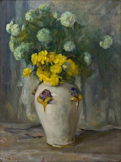 Blumen in Porzellanvase by George Mosson